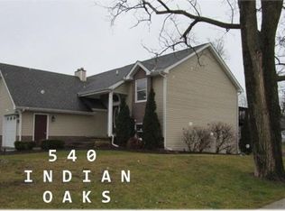 540 Indian Oaks Dr, Howell, MI 48843