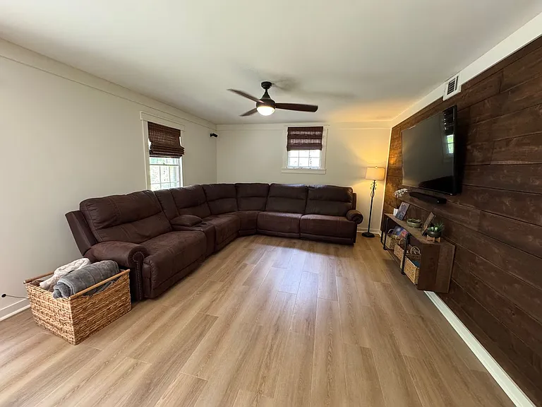 605 Country Club Dr — Photo 22