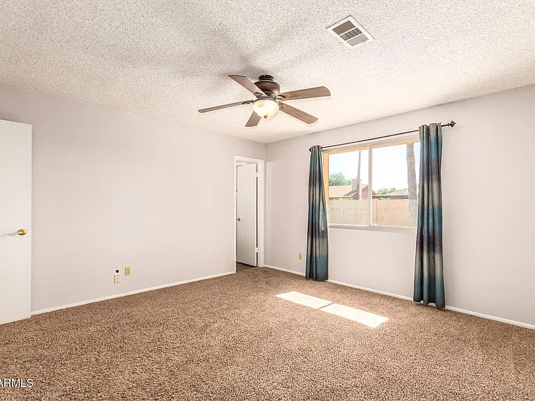 1903 E Balboa Dr — Photo 10