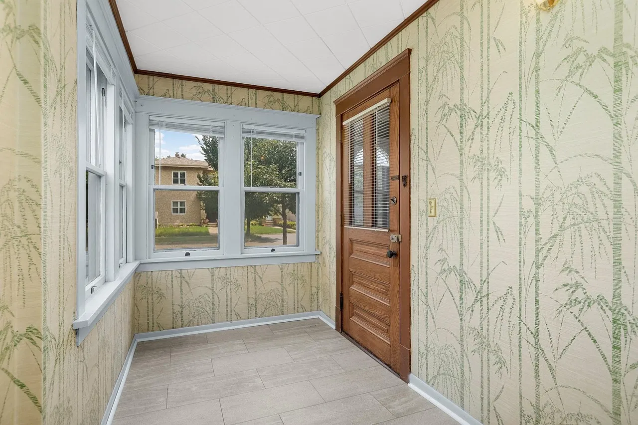 Studio, 490 sqft, $1,200 — Photo 1