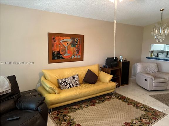 4th image of 679 NW San Remo Cir