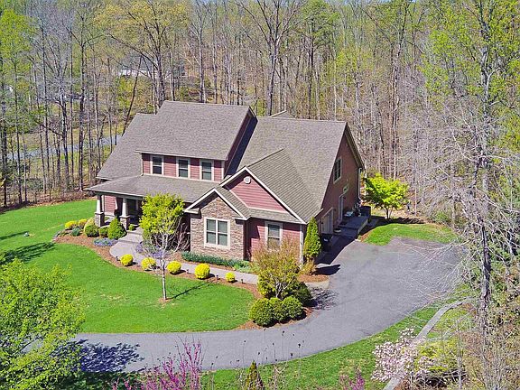 3rd image of 4225 Woodthrush Ln