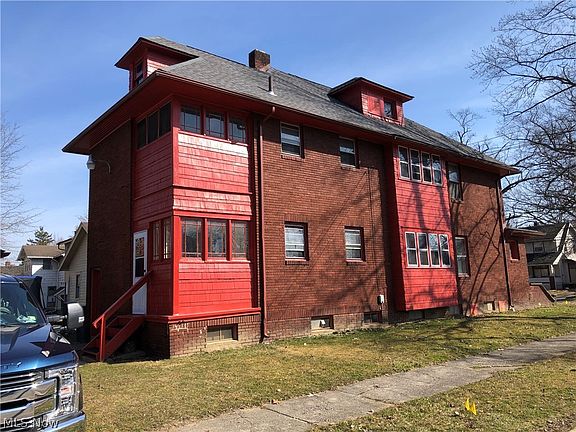 2nd image of 3622 Hudson Ave