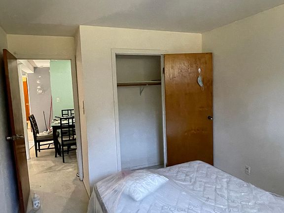 2nd image of 7615 166th St Floor 1