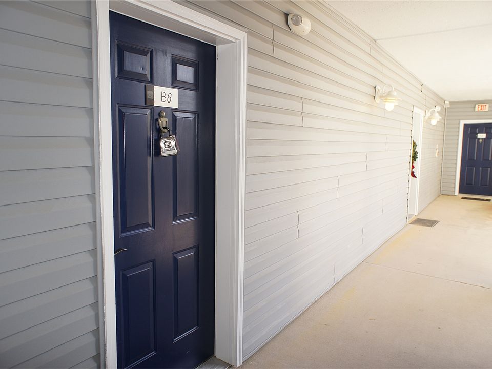 1st image of 3176 Summit Square Dr APT B6