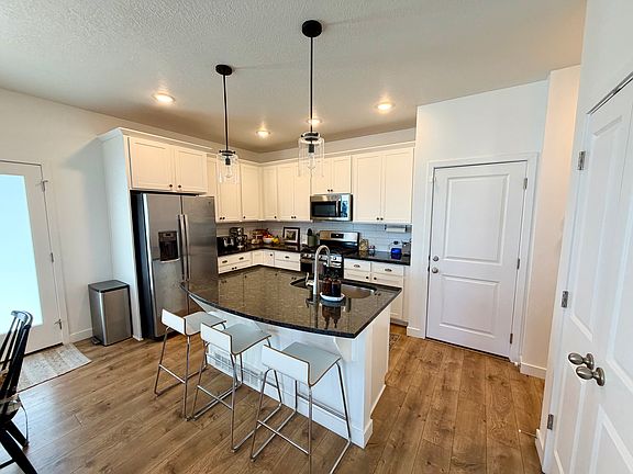 3rd image of 4416 W Glendon Dr