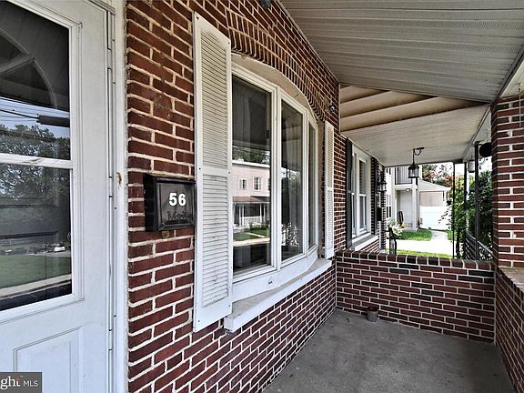 5th image of 56 Jefferson Ave W