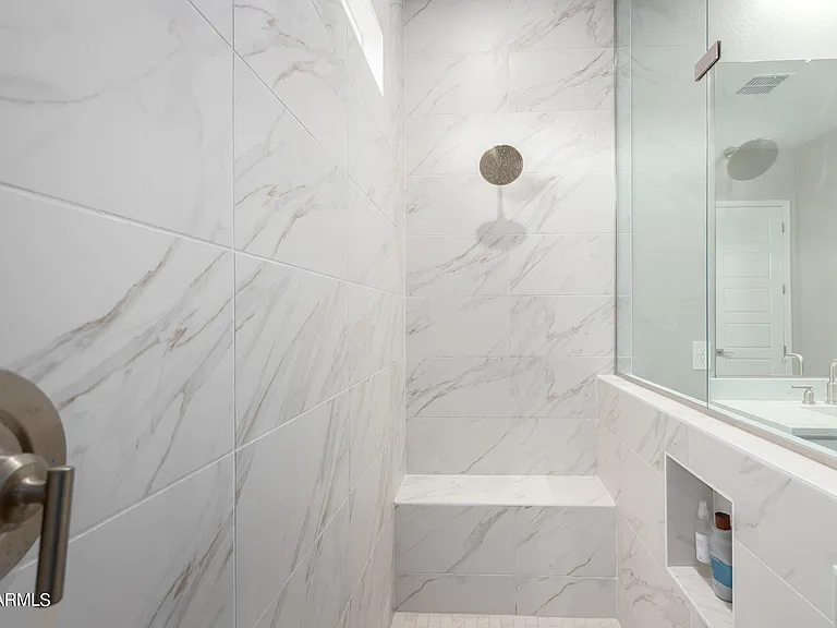 10472 W Adam Ave — Photo 15