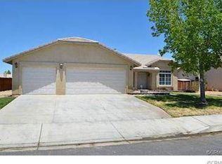 14398 Via Roca Rd, Victorville, CA 92392