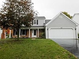255 Yorkshire Dr, Fox River Grove, IL 60021