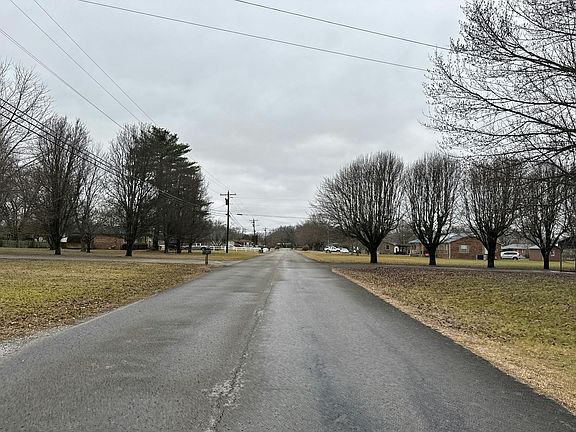 4th image of 917 Forrest Ave