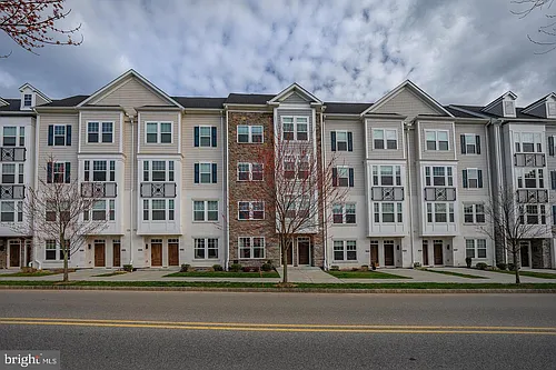220 Charles Ellis Dr Photo 1