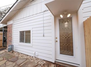 3808 S Timberline Dr, Fort Worth, TX 76119