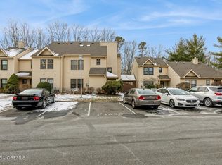 15 Whispering Oaks Way, Jackson, NJ 08527