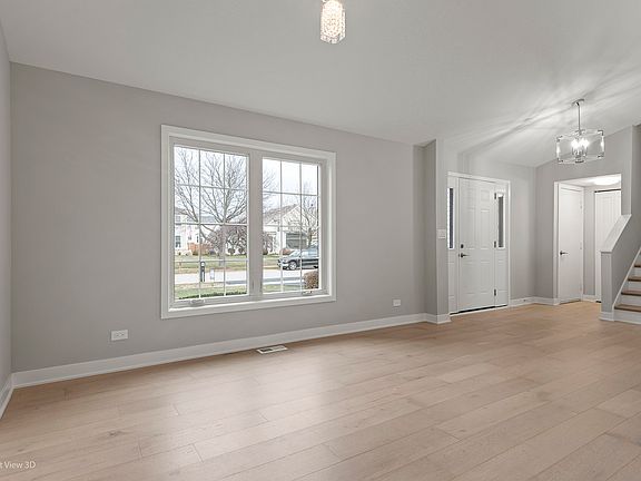 3rd image of 24321 Hemlock Dr