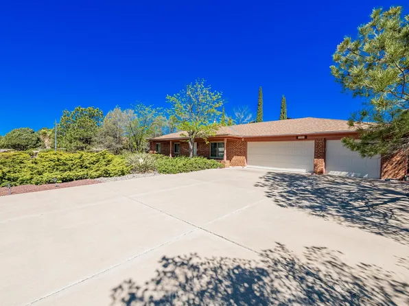 5105 Justin Dr NW, Albuquerque, NM 87114