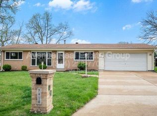 9410 Cimarron Ct, Saint Louis, MO 63132