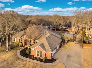 220 Ash Dr, Waxahachie, TX 75165