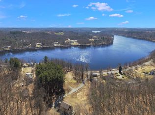 66 River Rd, Merrimac, MA 01860