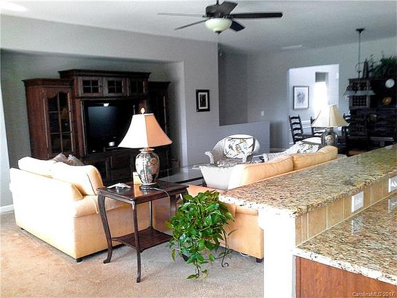 4th image of 11013 Pine Valley Ct