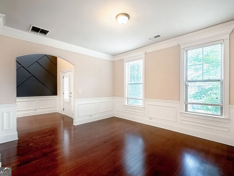 75 Village Park Dr — Photo 4
