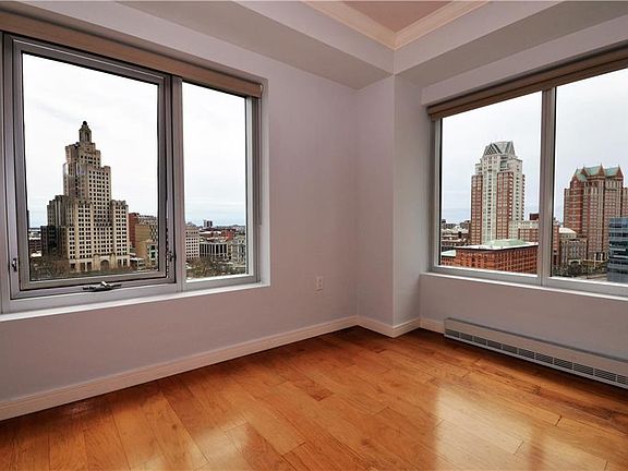 4th image of 100 Exchange St Unit 1104