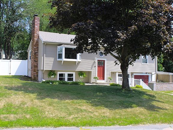 2nd image of 23 Roberta Rd