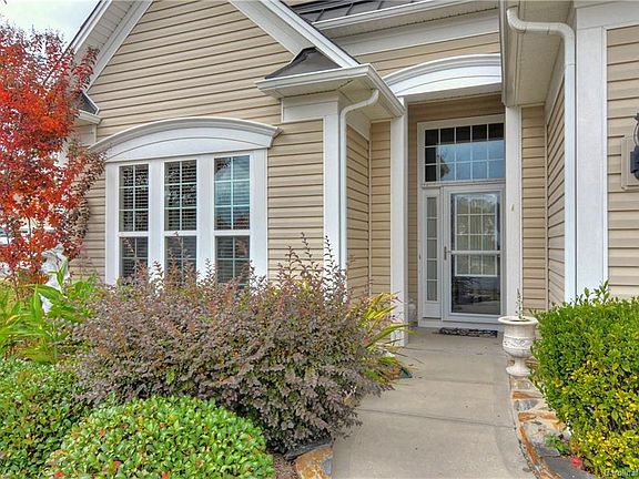 3rd image of 3001 Grant Ct