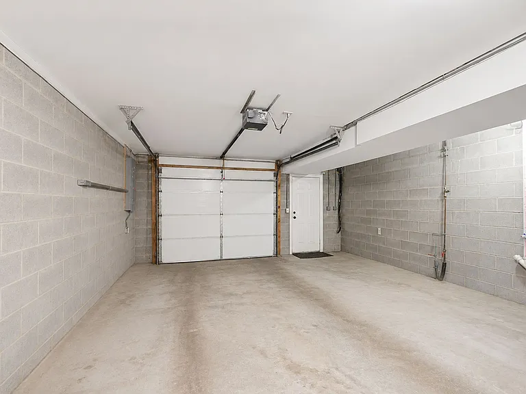 126 Forest Place Cir — Photo 47