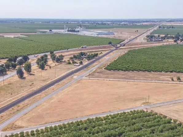 19 Apn #27-061-010, Chowchilla, CA 93610