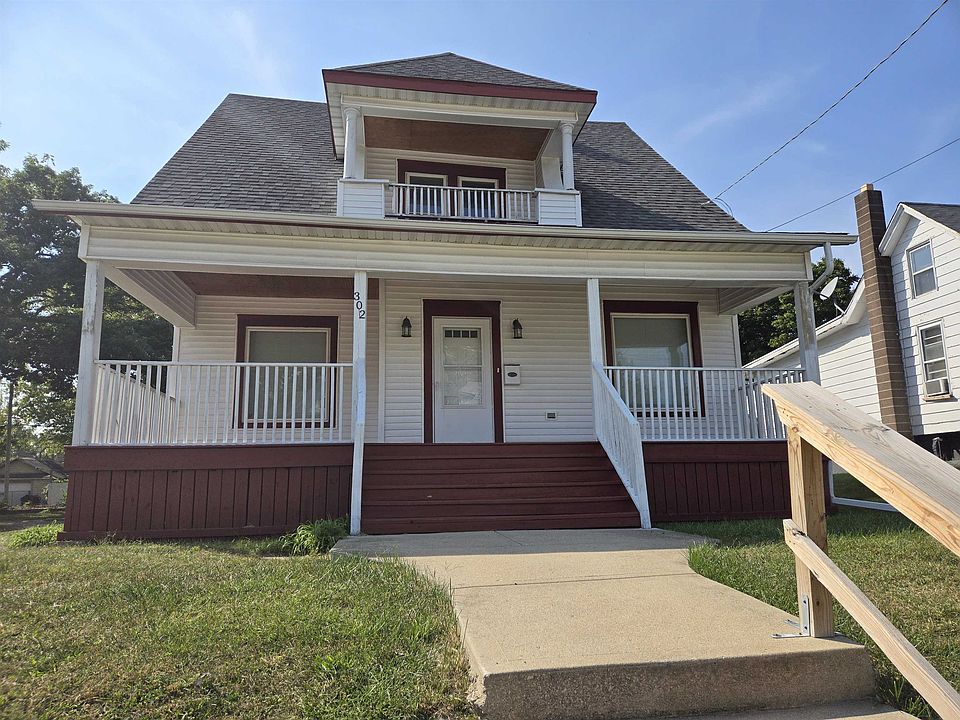 1st image of 302 Forest Ave