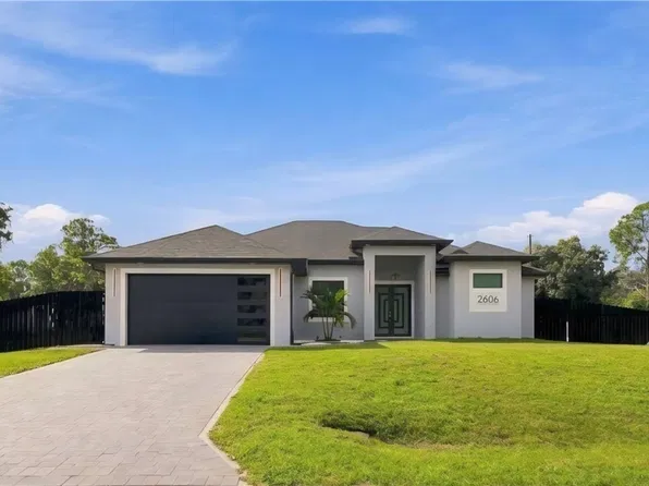 2606 E 3rd St, Lehigh Acres, FL 33936