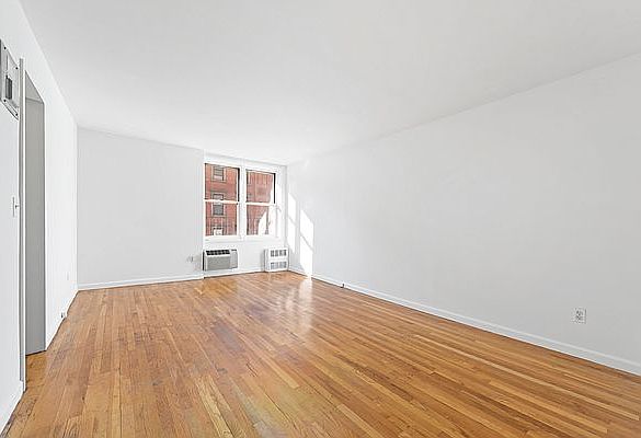 1st image of 301 E 84th St APT 3b
