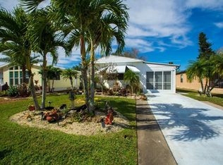 938 Waterway Dr, Barefoot Bay, FL 32976