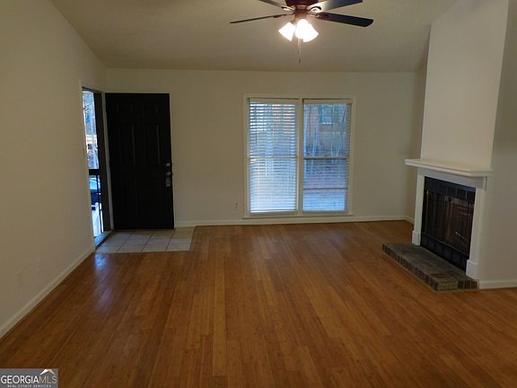 2nd image of 1288 Britain Dr