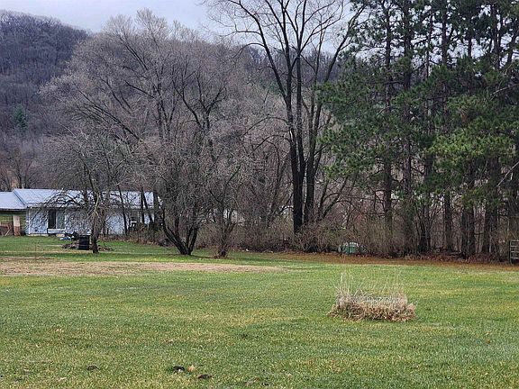 4th image of 17432 Oakes Rd
