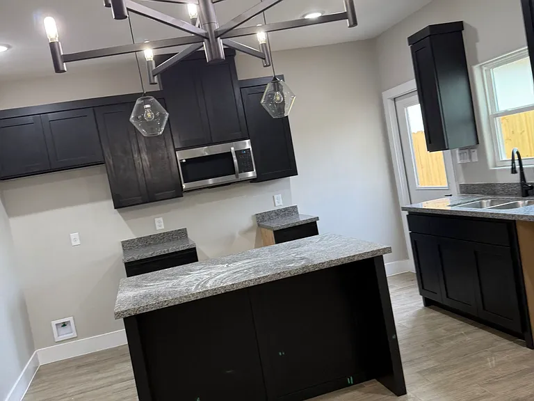 5219 Anacahuita Dr — Photo 2