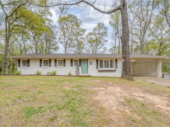 509 Monterey Dr, Northport, AL 35473