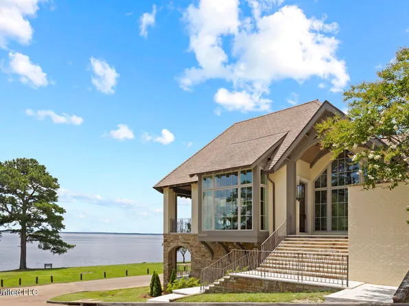 150 Old Trace Rd, Madison, MS 39110