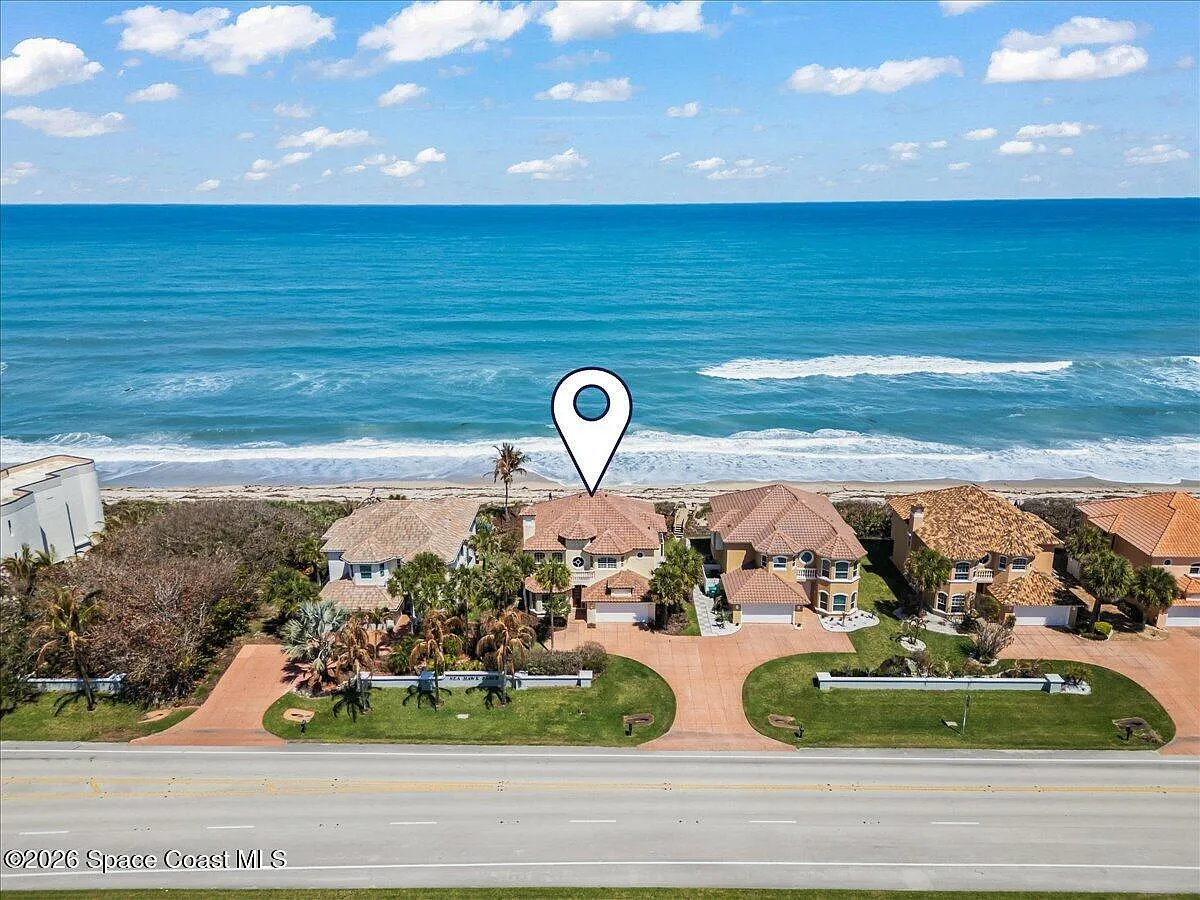 3 bed, 2.5 bath, 2608 sqft, $12,500 — Photo 3