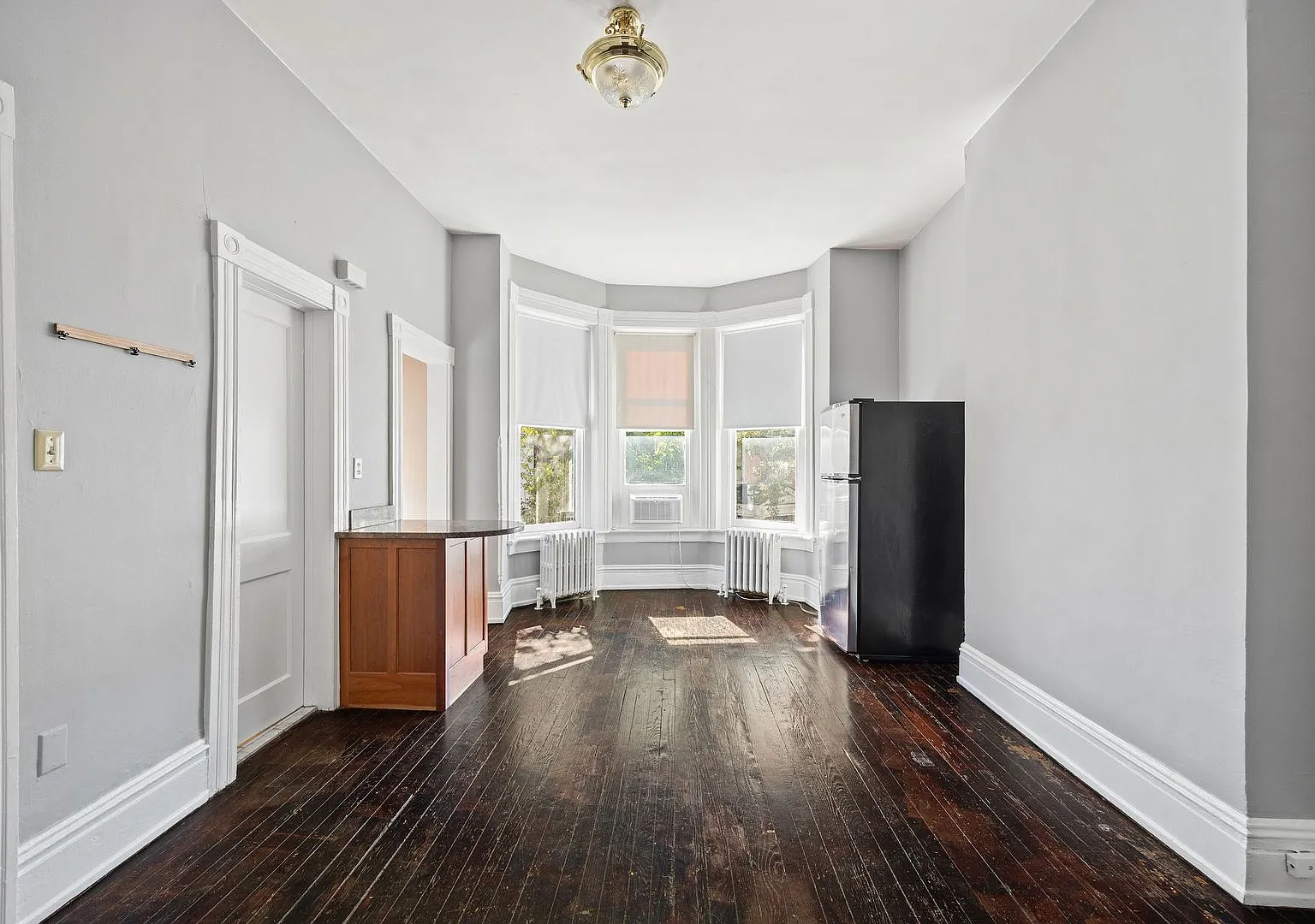 1206 Park Ave — Photo 3