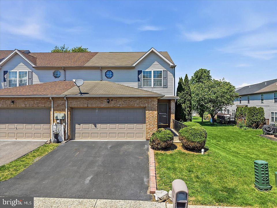 1st image of 1260 Hawthorn Dr