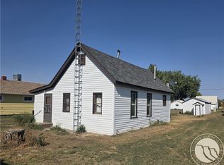 210 1st St E, Richey, MT 59259