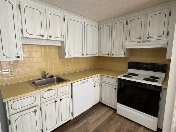 151 Concord St, Newton, MA