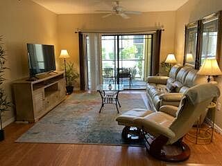 5th image of 3019 Alcazar Place Apt 102
