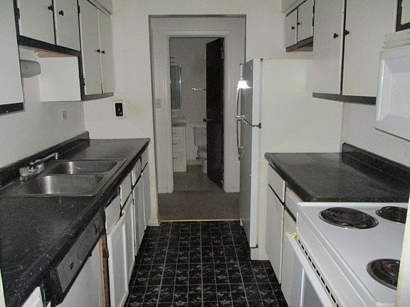 4th image of 23435 S Western Ave APT B18
