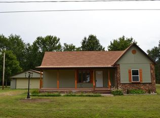 211 Sugg St, Odin, IL 62870