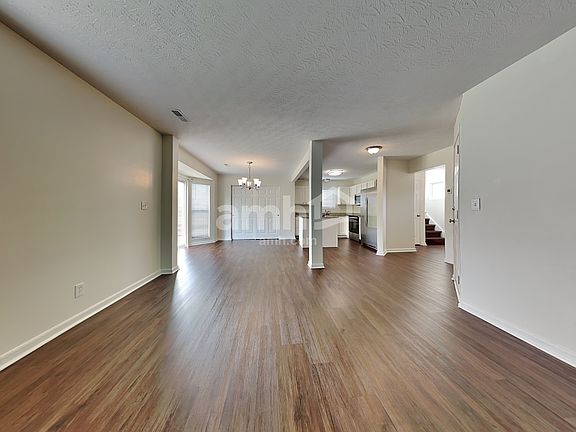 5th image of 672 Berlander Dr
