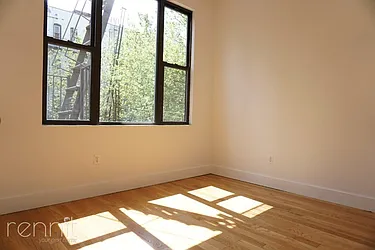 Rented by Rennit Inc.