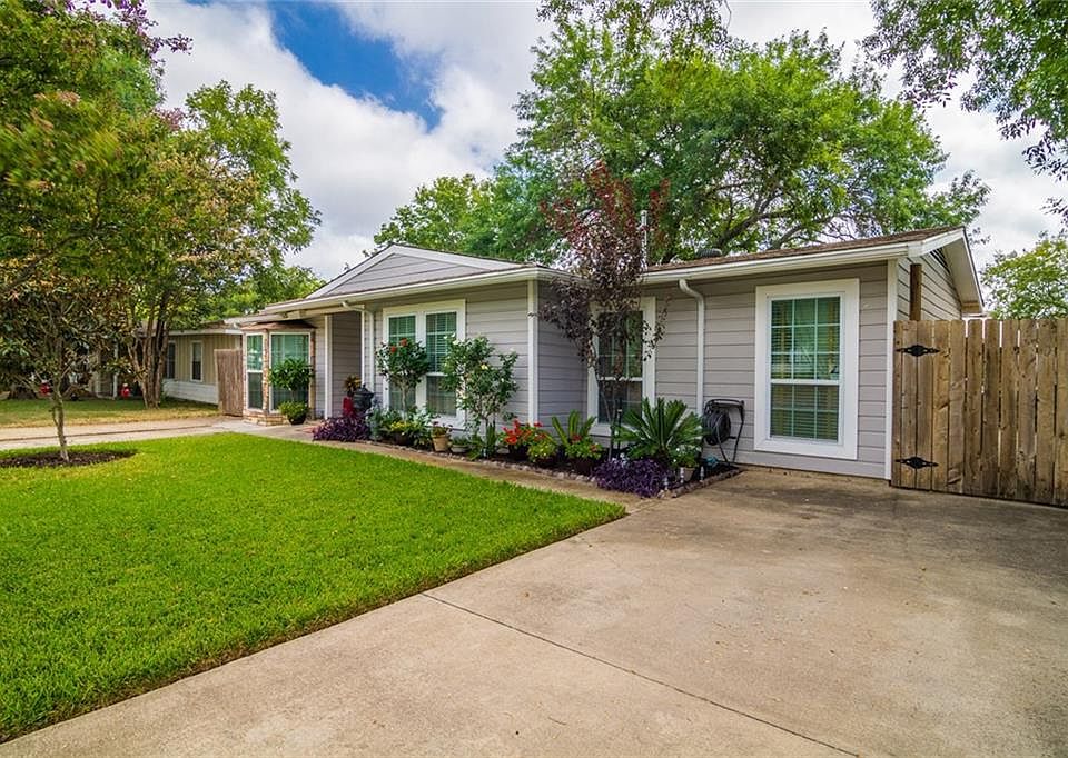 1st image of 200 Darien Dr